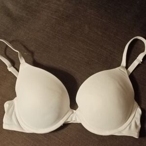 PINK Victoria's Secret Classic White Bra